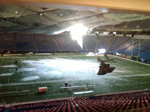 Metrodome Roof Collapse_20101212113631_JPG